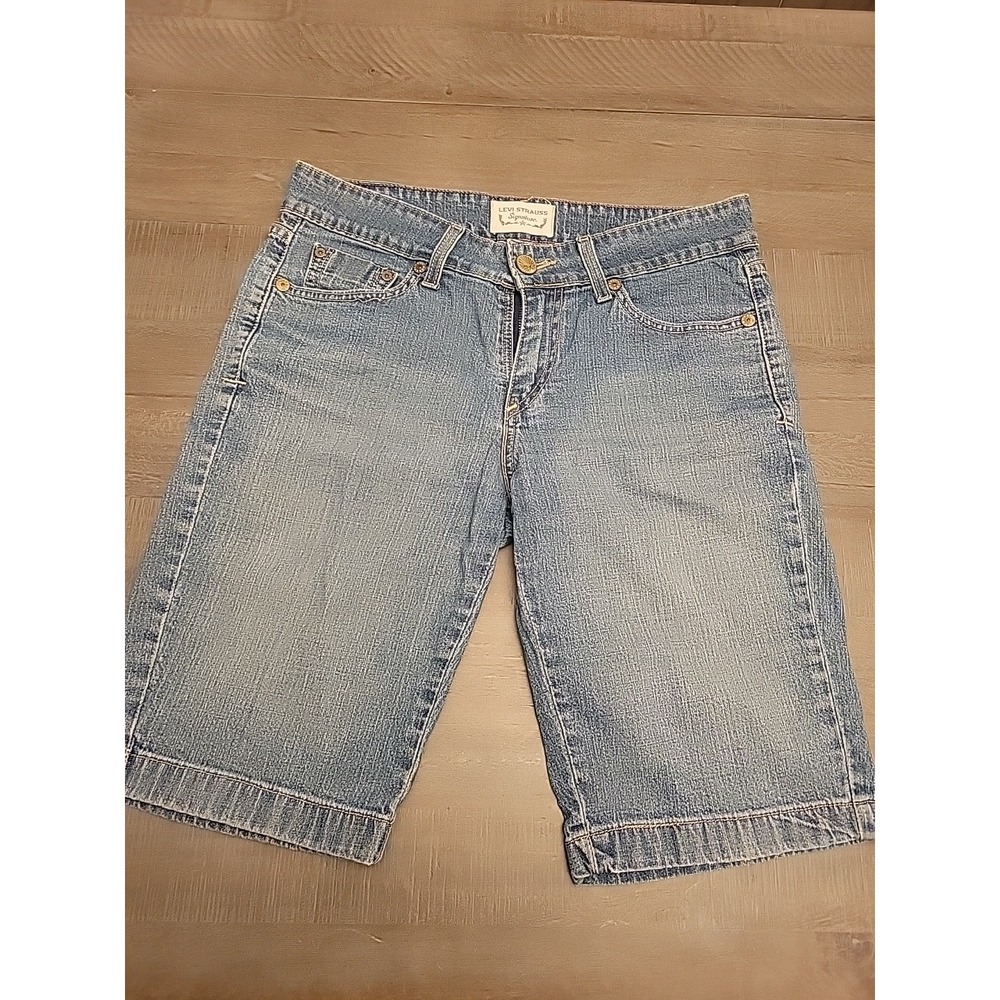 Signature Levis Strauss Jeans Women's 30w Short Blue Relaxed Fit 100% Cotton VTG